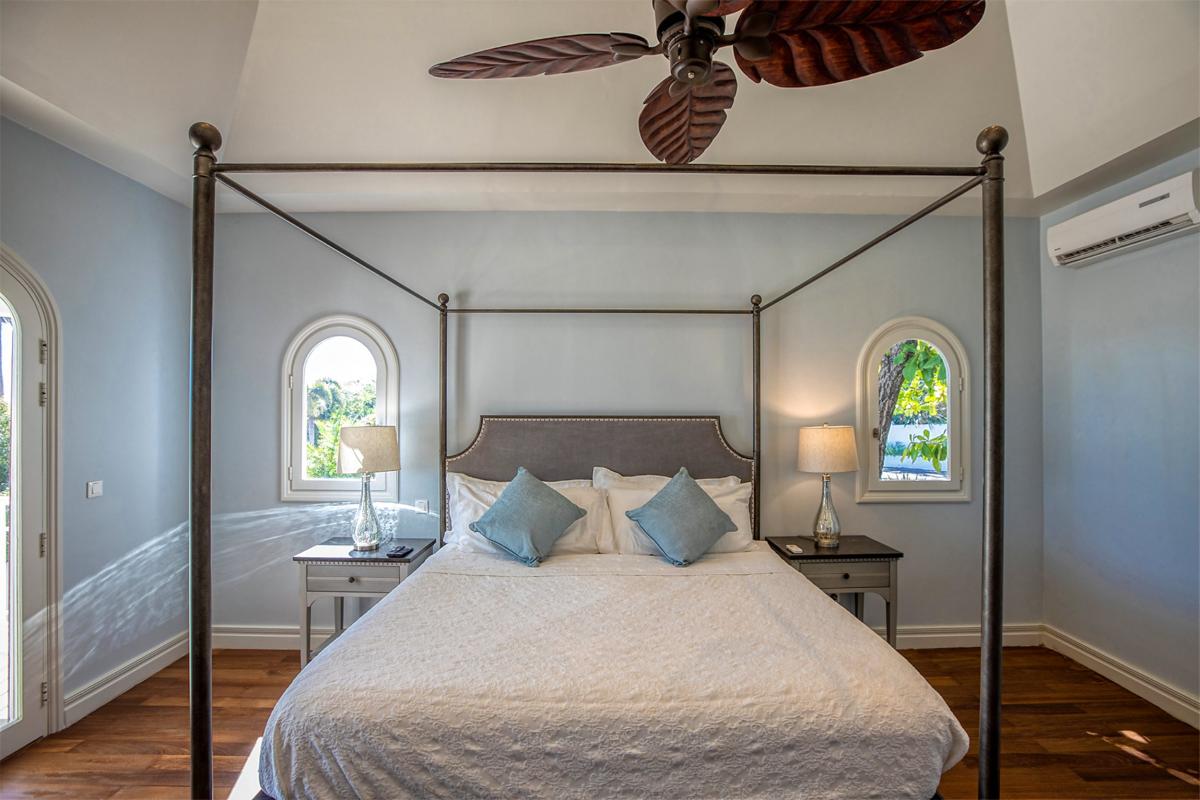 Villa rental Saint Martin - Bed of bedroom 1